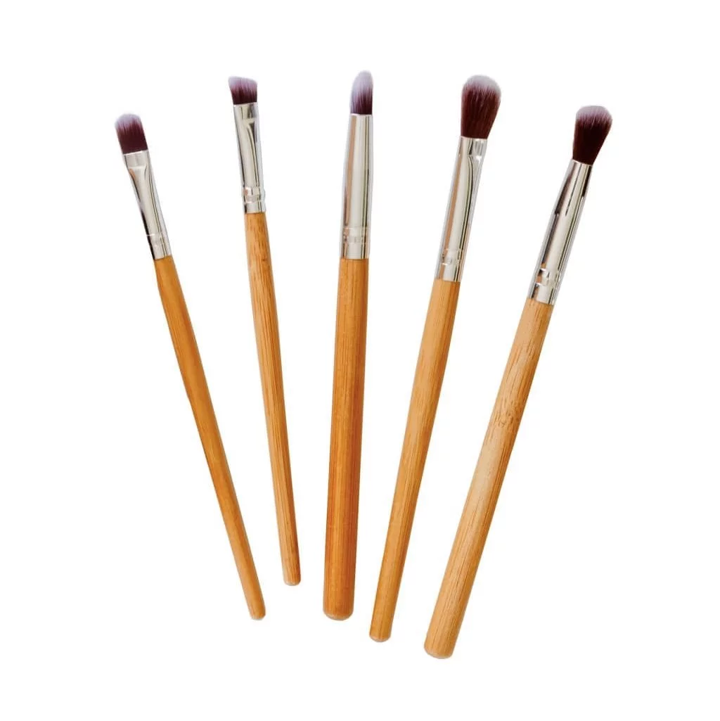 Poppy Sloane Makeup Brush close up fan 5